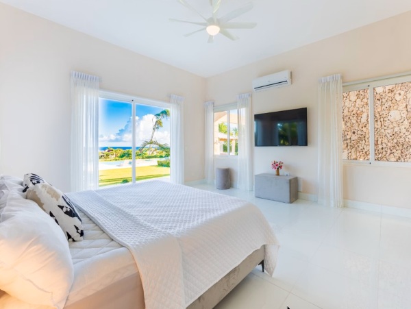 Luxurious Punta Cana Villa with Private Pool & Beach Access